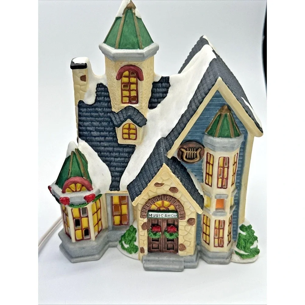 Music Shop Holiday Time Vintage Village Collectible Dickens England Lighted  EVC